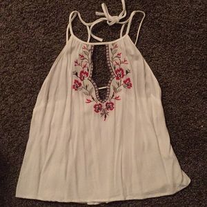 Embroidered detail tank top